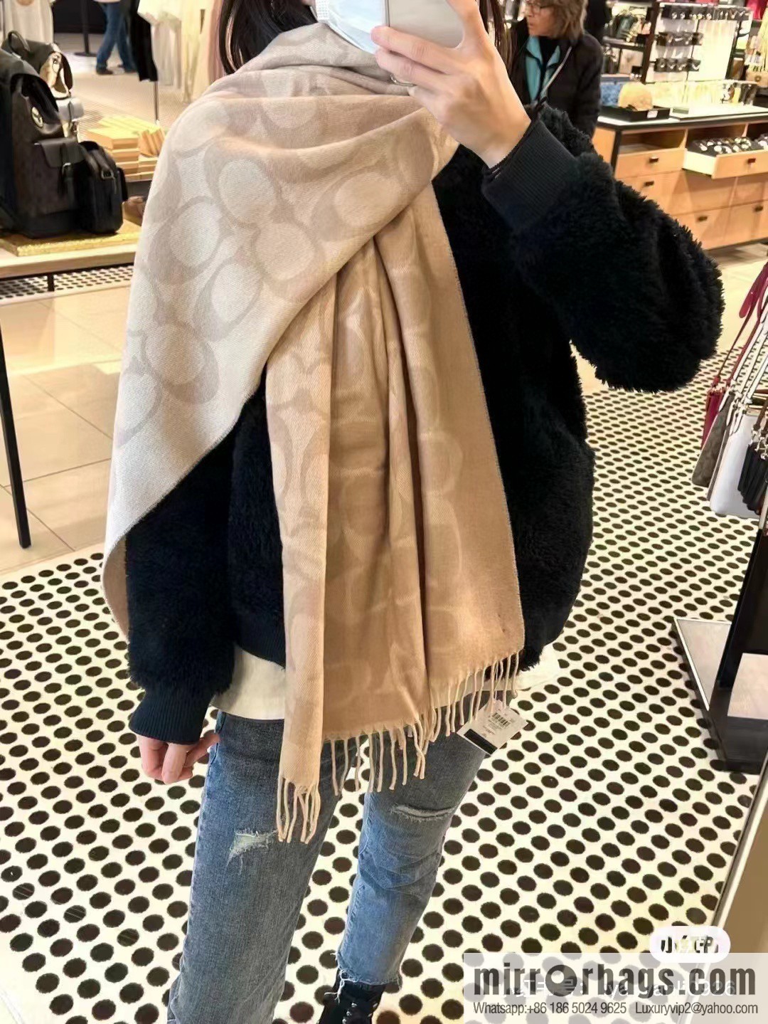 COACH Coach 2023 New Wool Shawl