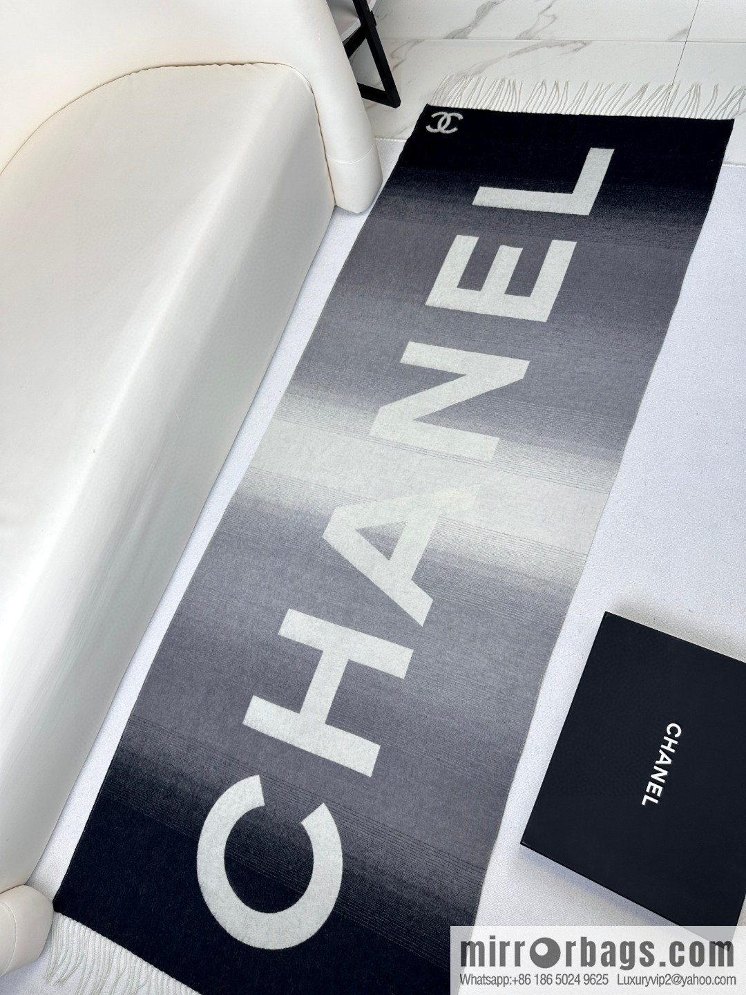 CHANEL gradual change double-sided scarf shawl