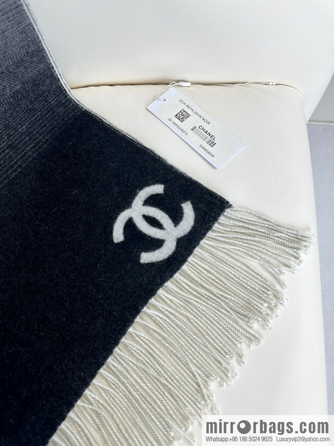 CHANEL gradual change double-sided scarf shawl