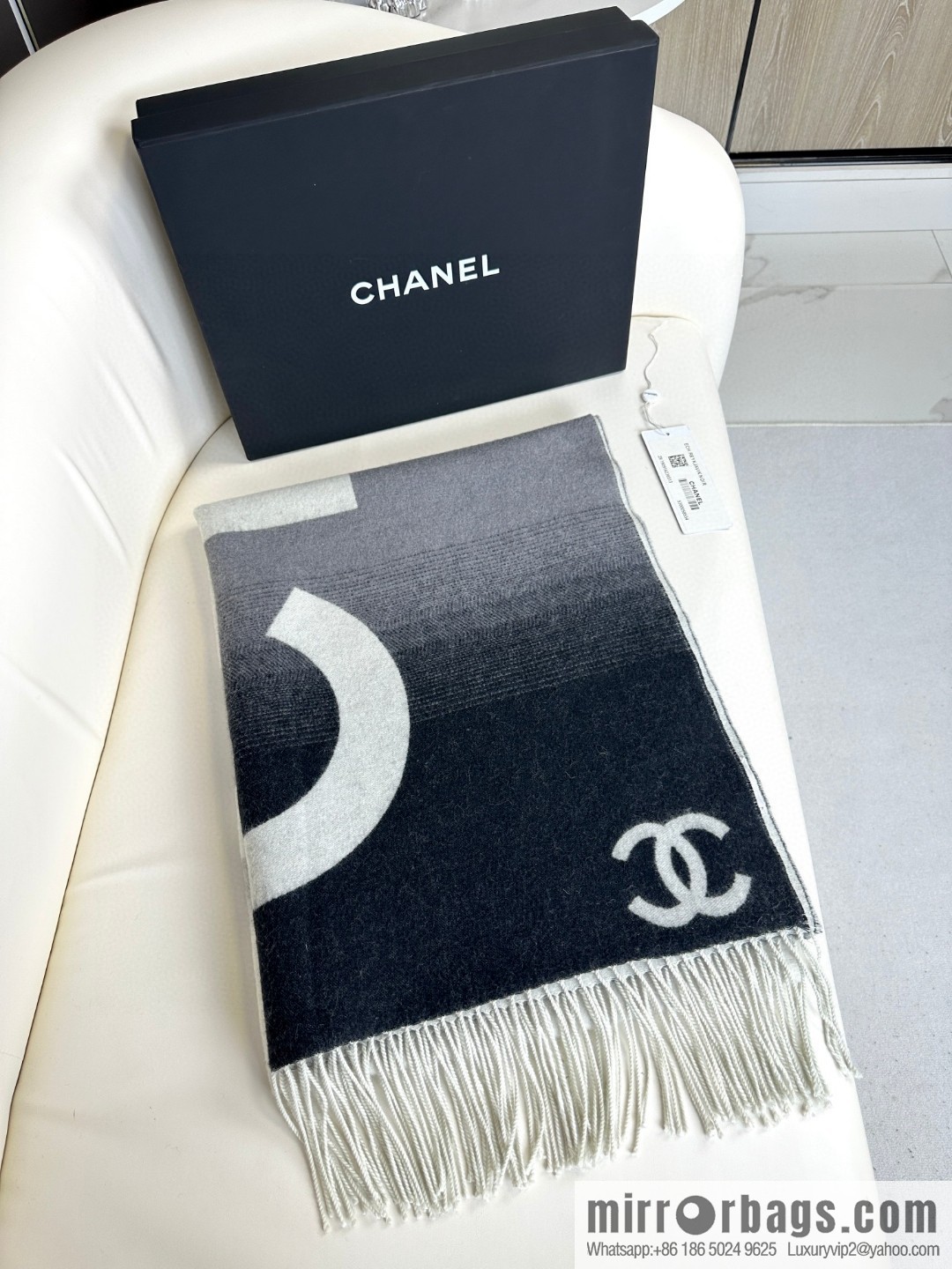 CHANEL gradual change double-sided scarf shawl
