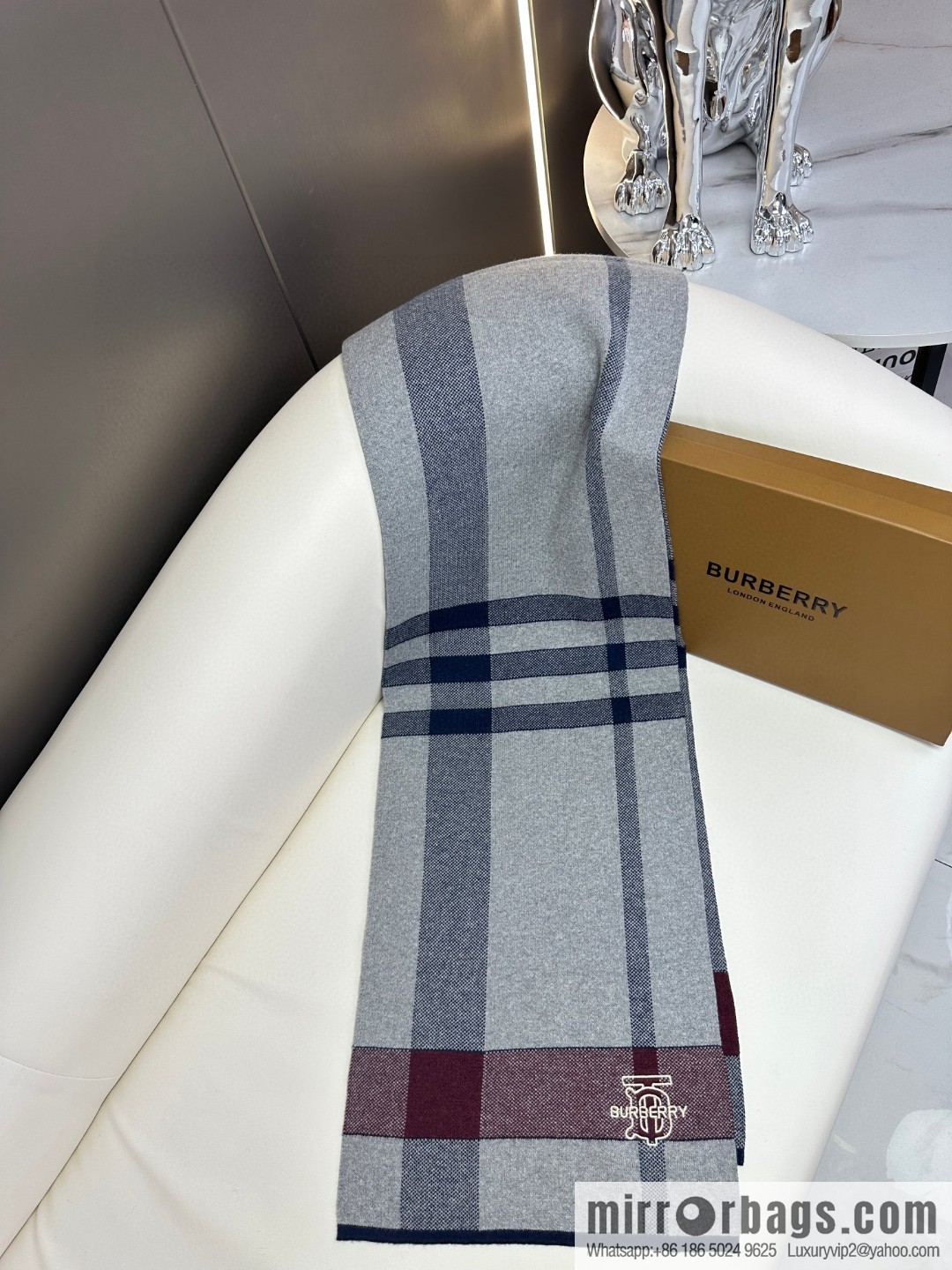 Burberry Burberry TB Cashmere Checked Men's Scarf