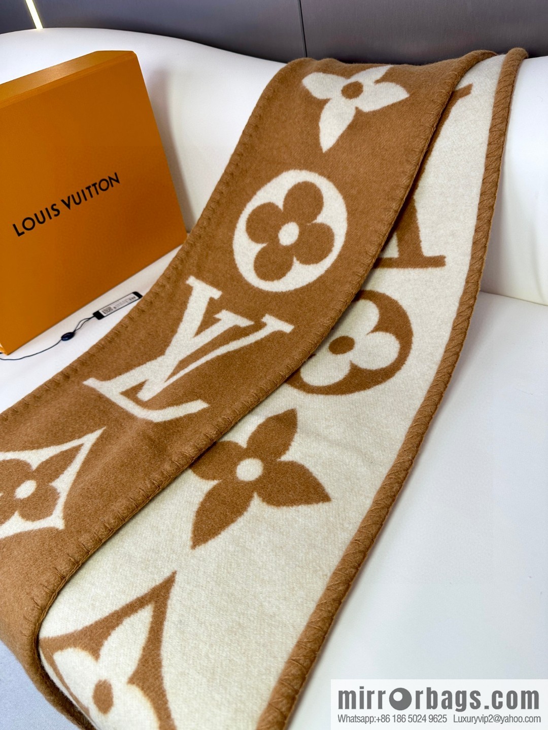 LV wool knitted jacquard, classic pattern, cashmere scarf