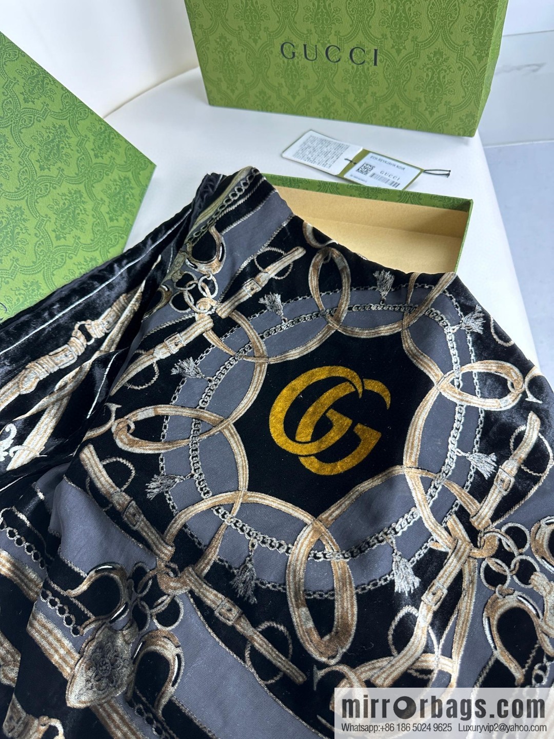 GUCCI silk plus cashmere long towel