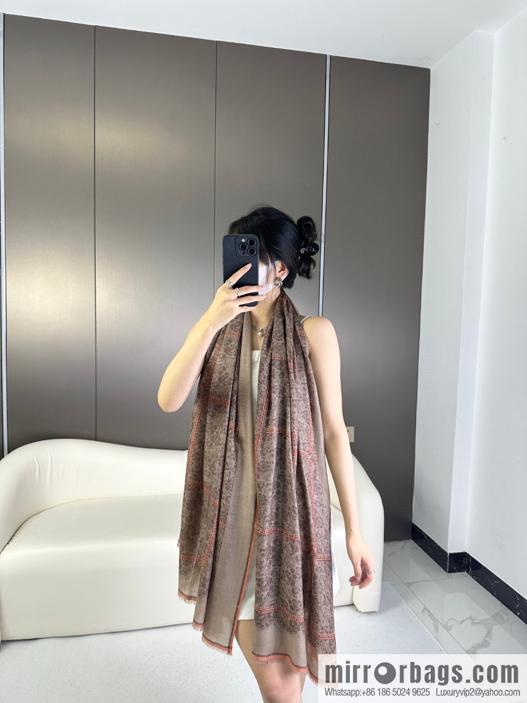LV 2023 new, cashmere scarf.