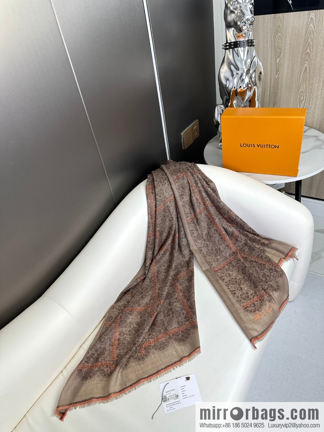 LV 2023 new, cashmere scarf.