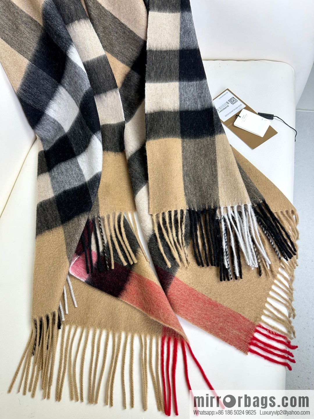 Burberry, classic big plaid shawl