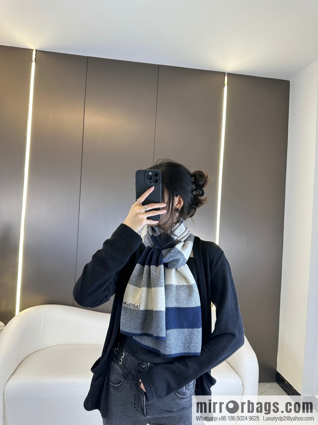 LV Knitted Striped, Unisex Scarf