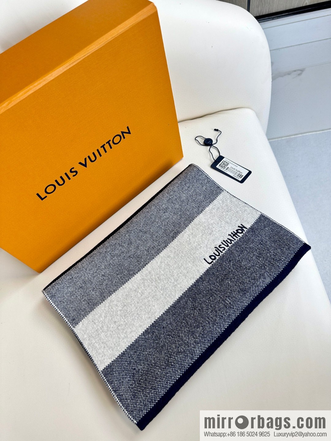 LV Knitted Striped, Unisex Scarf