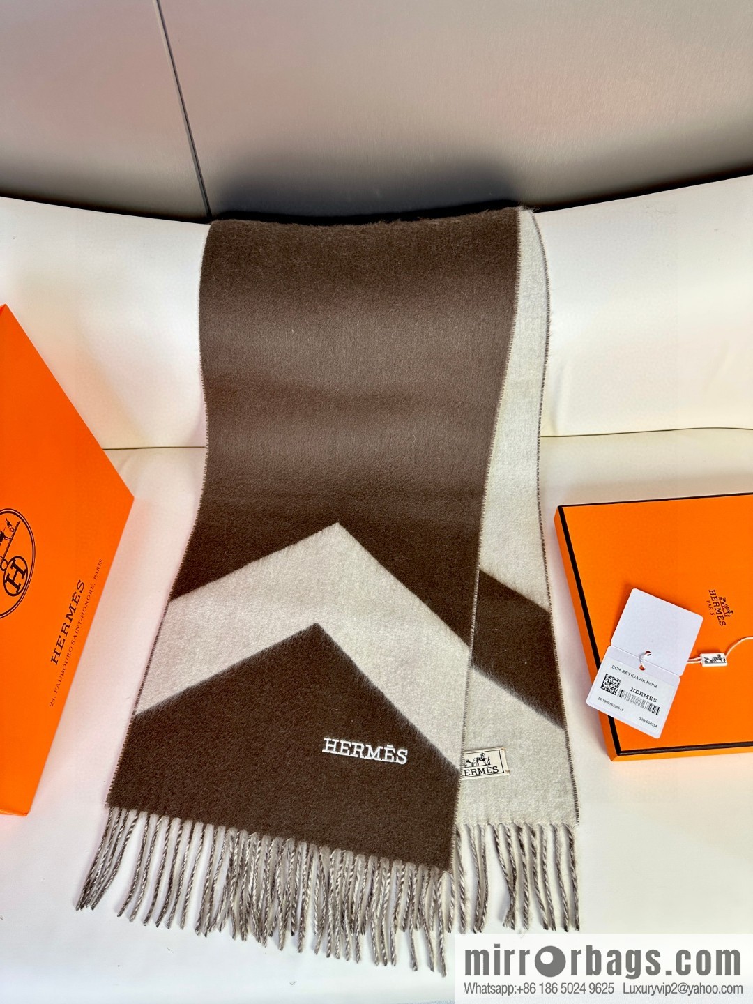 Hermès double-sided jacquard thickened fringed scarf