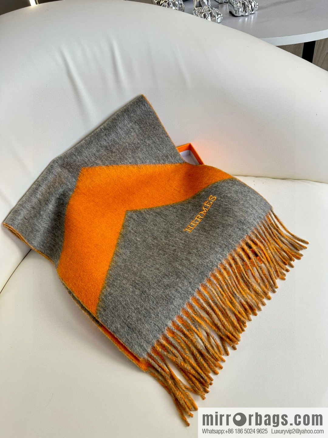 Hermès double-sided jacquard thickened fringed scarf