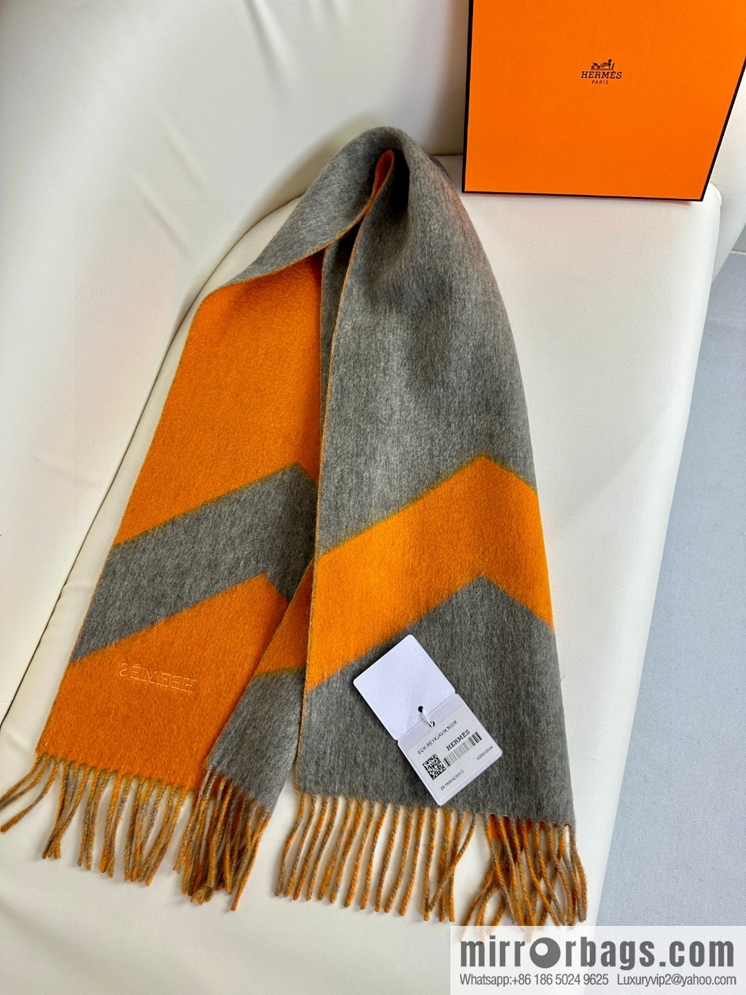 Hermès double-sided jacquard thickened fringed scarf
