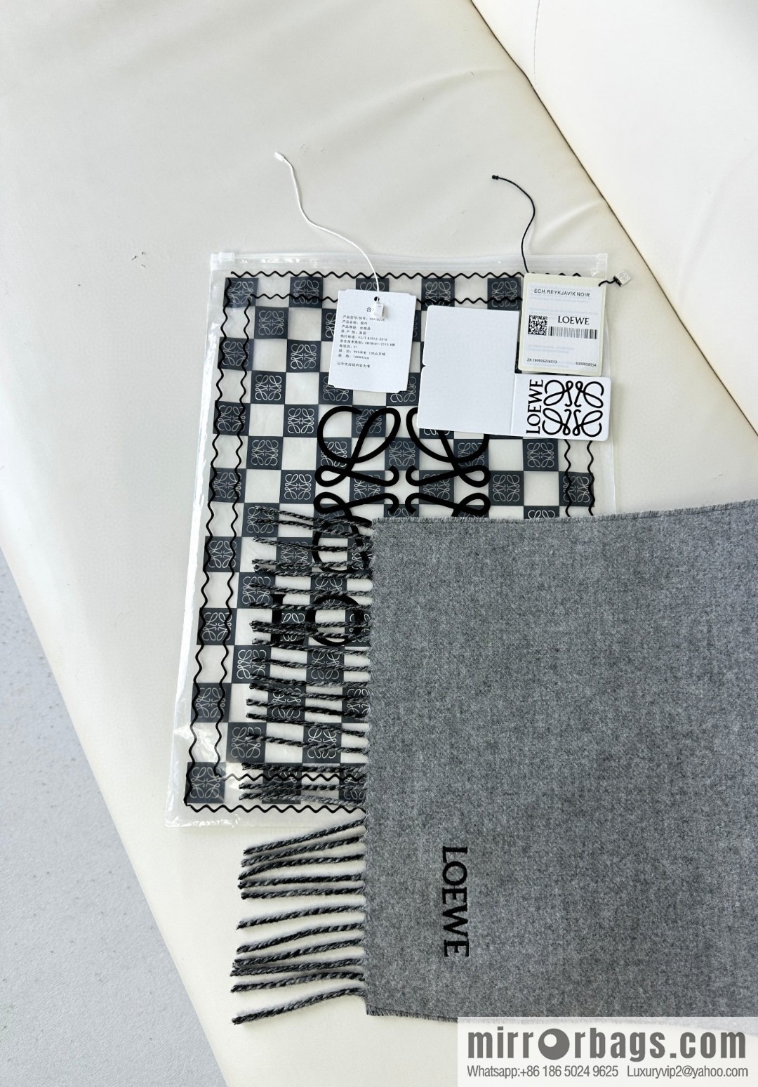 LOEWE Medium Gram Double Sided Wool and Cashmere Blended Double Sided Scarf