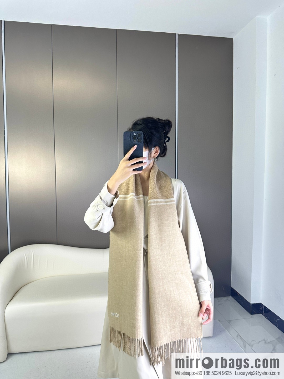 LOEWE Medium Gram Double Sided Wool and Cashmere Blended Double Sided Scarf