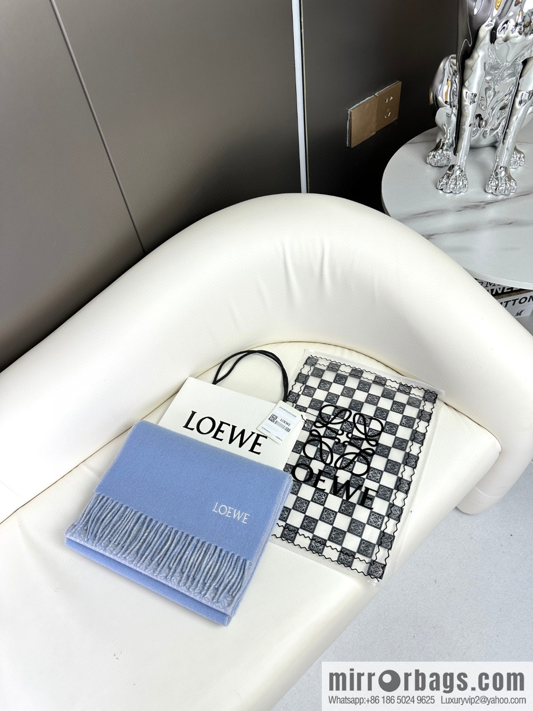 LOEWE Medium Gram Double Sided Wool and Cashmere Blended Double Sided Scarf