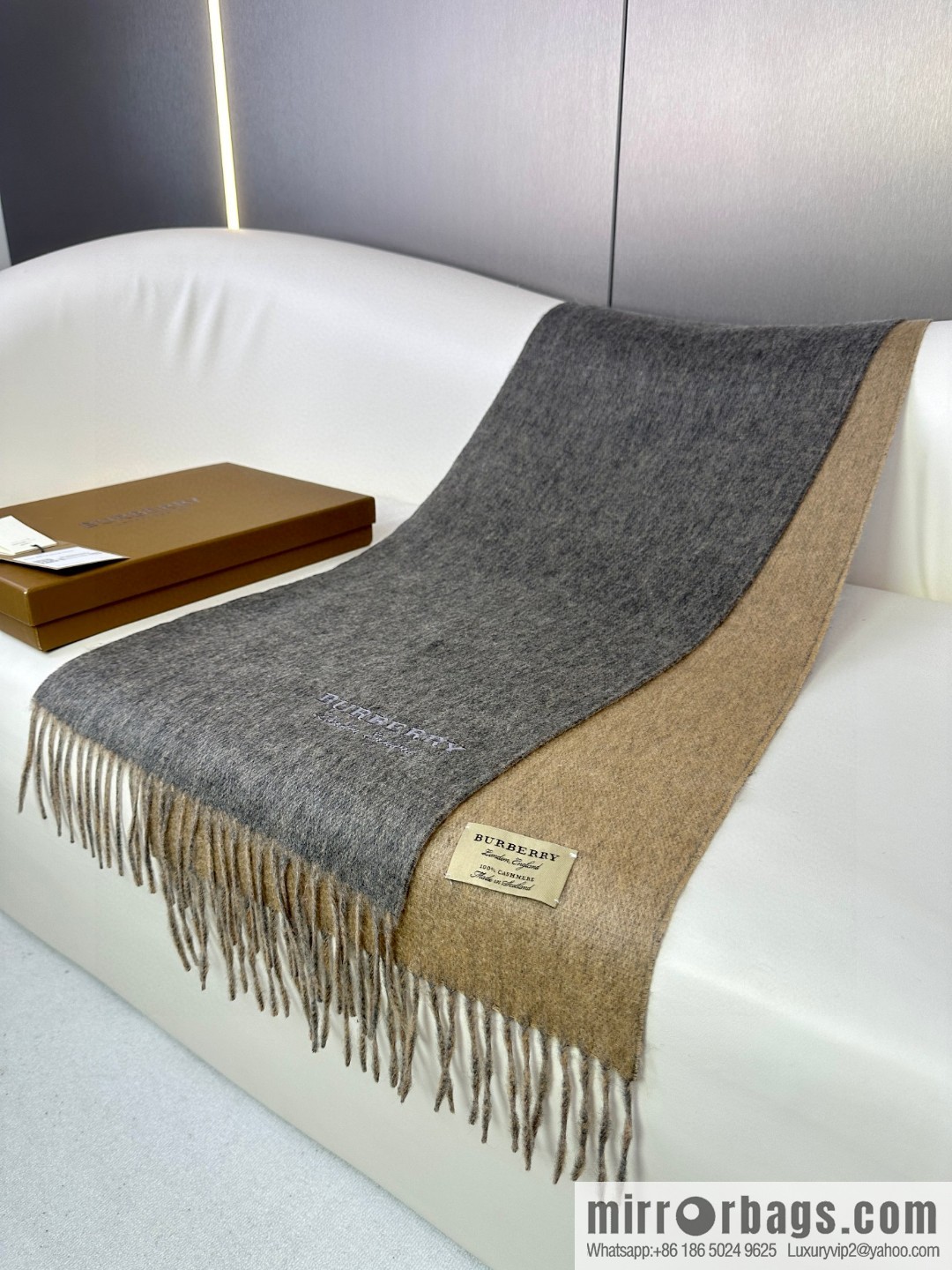 Burberry Burberry 2023 Paris Fashion Show Double Sided Cashmere Scarf