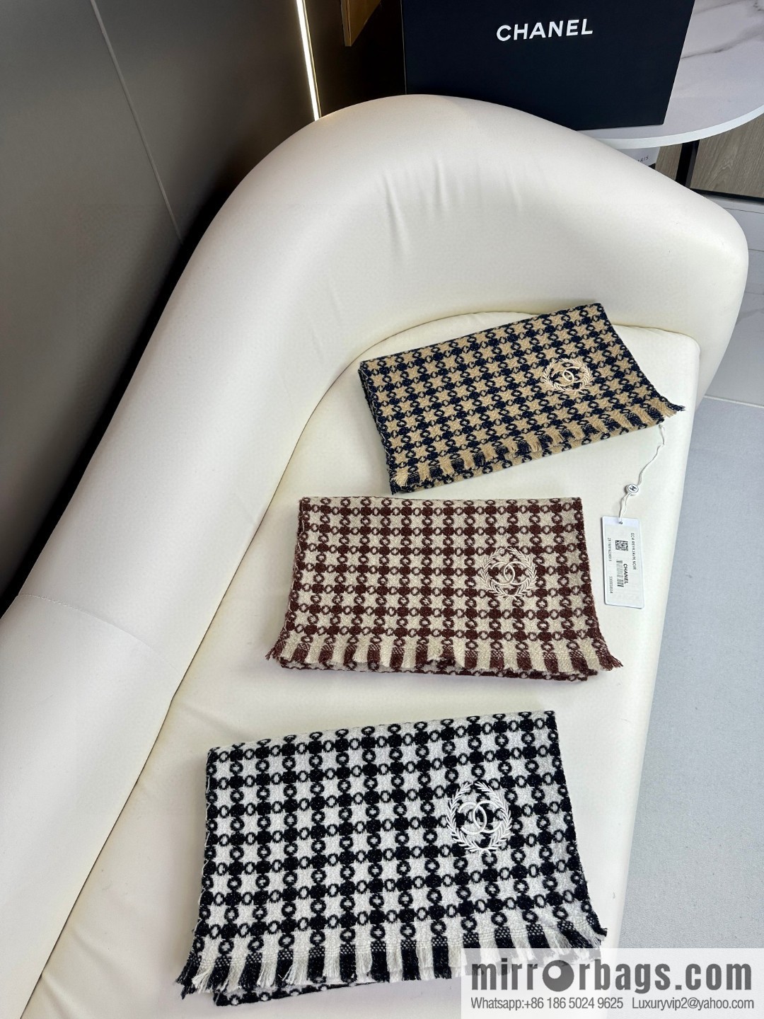CHANEL 2023 Chanel new cashmere thousand bird grid scarf