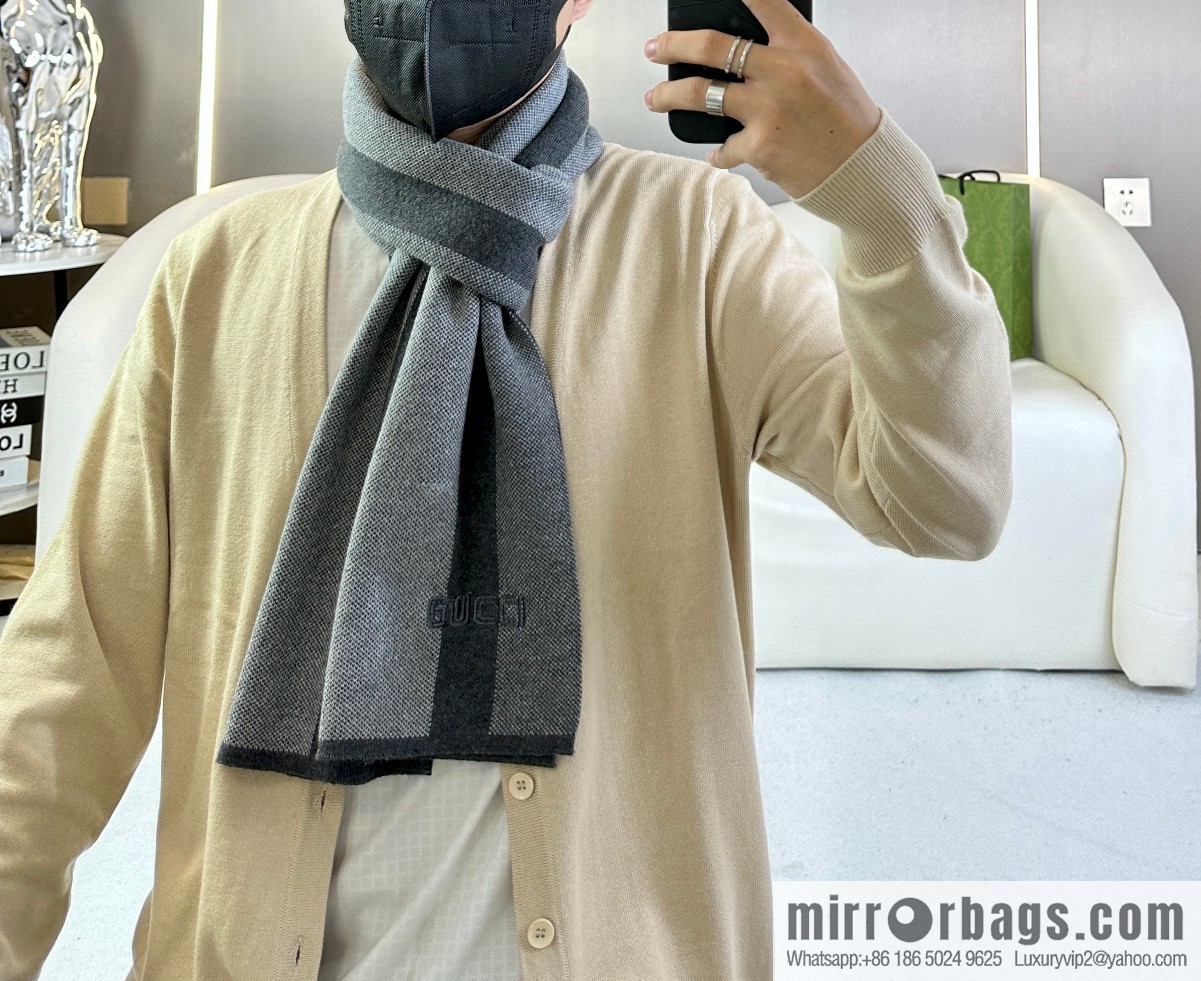 GUCCI classic stripes, imported knitted cashmere, high-end men's scarf
