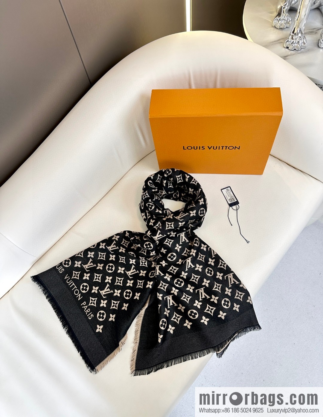 LV classic presbyopia long towel