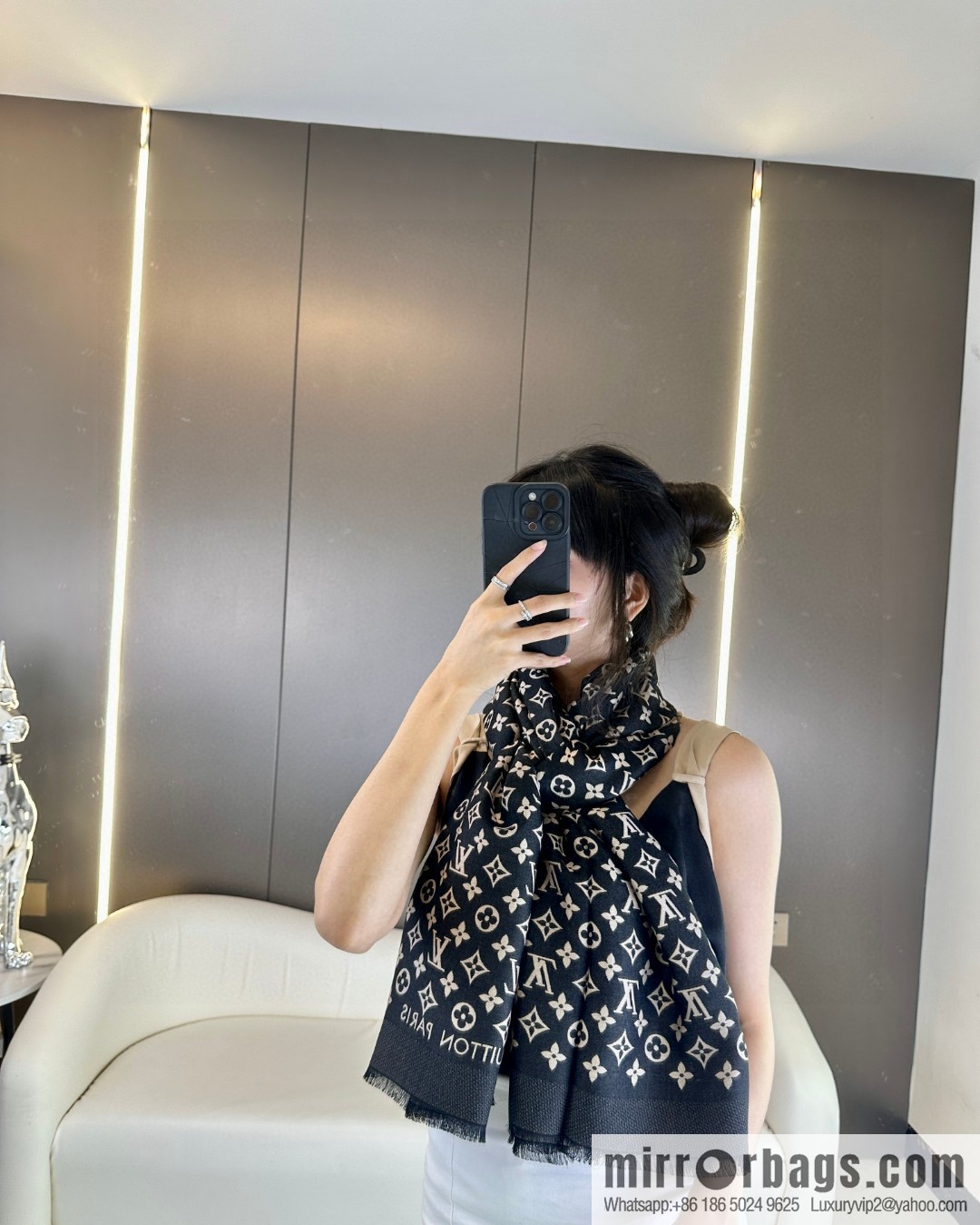 LV classic presbyopia long towel