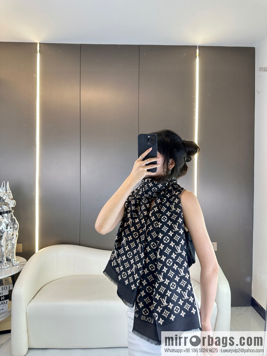 LV classic presbyopia long towel