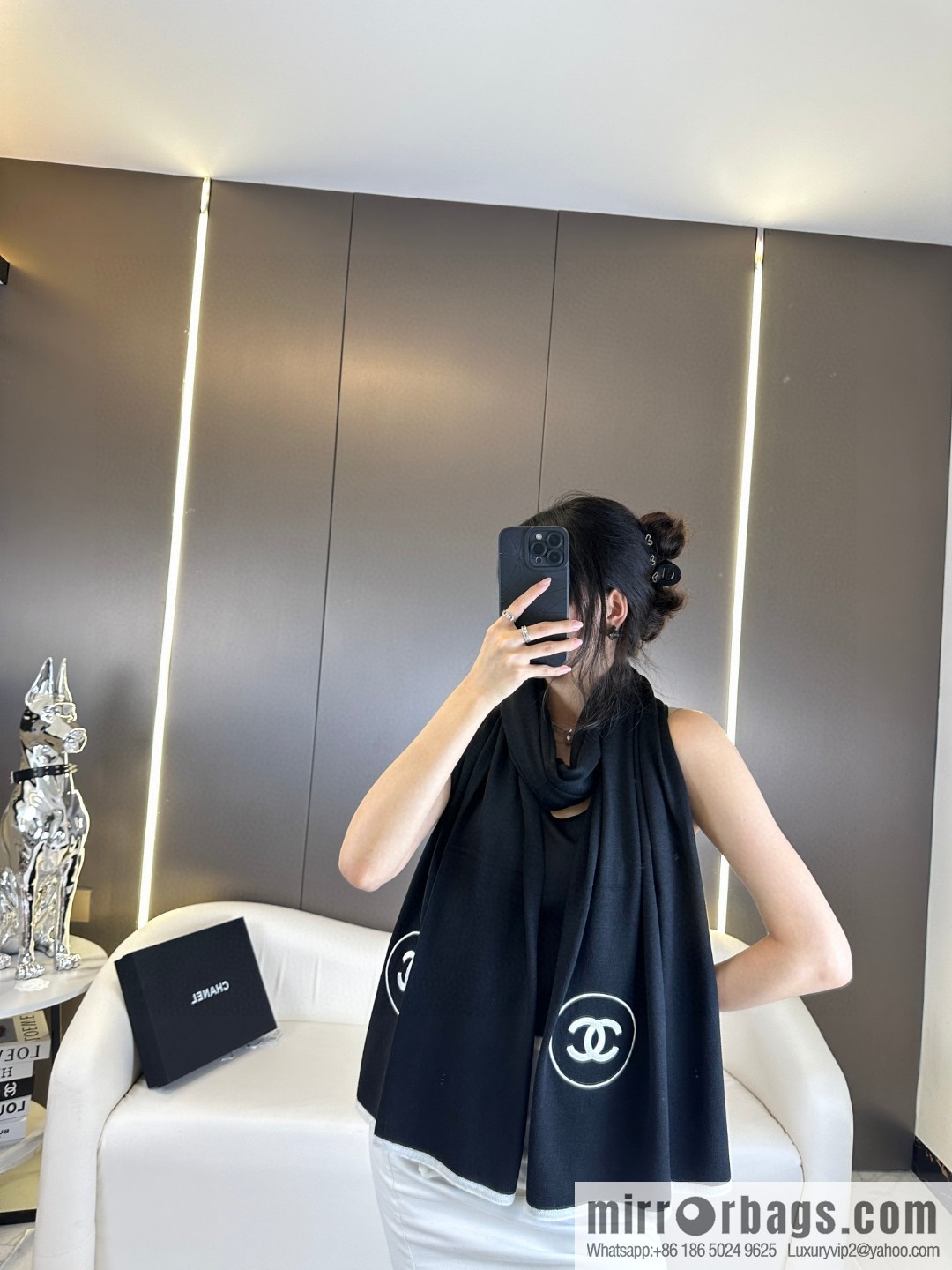 CHANEL Xiaoxiang thin velvet long towel