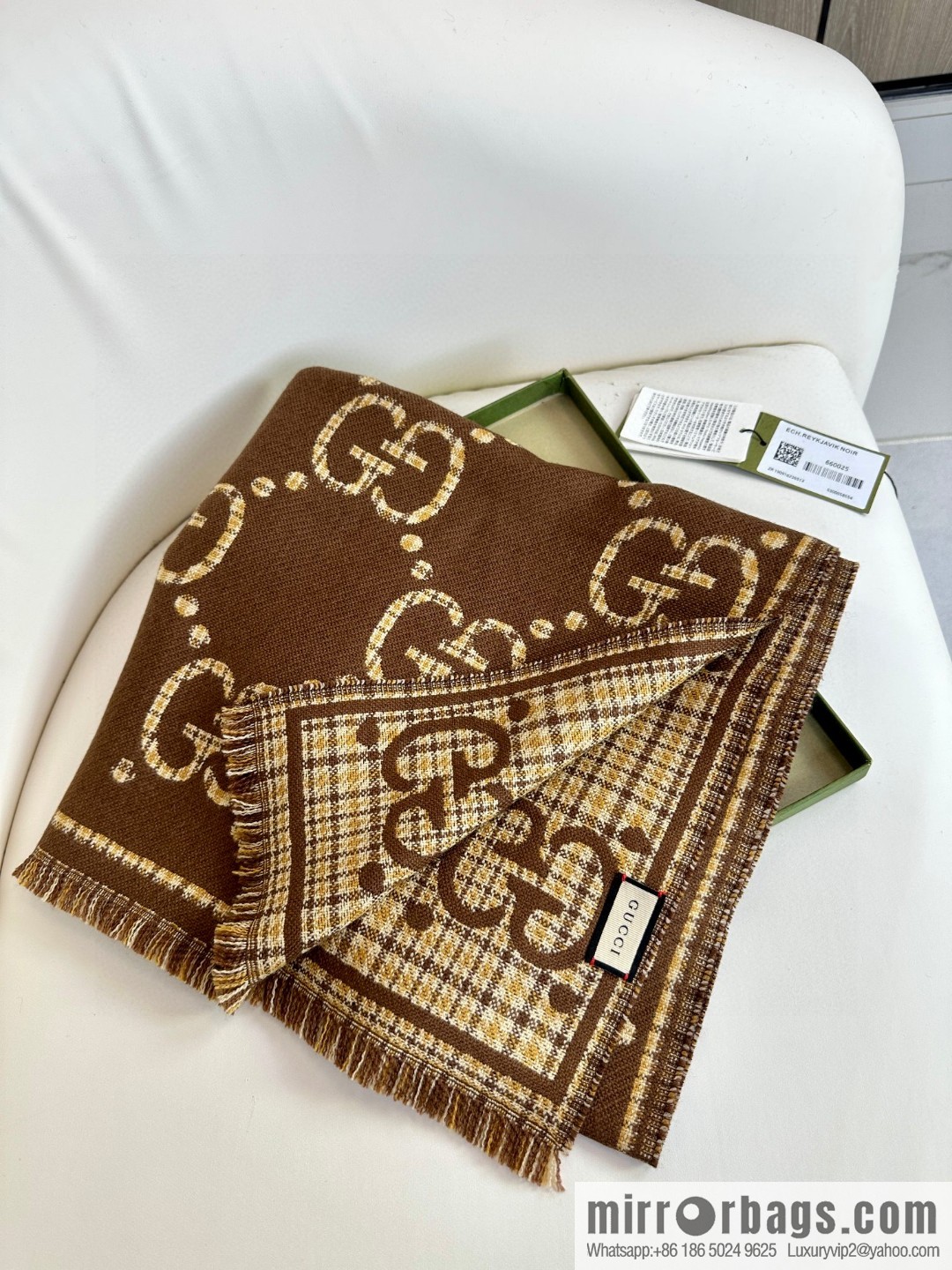 GUCCI GG pattern, fringed double-sided jacquard wool scarf