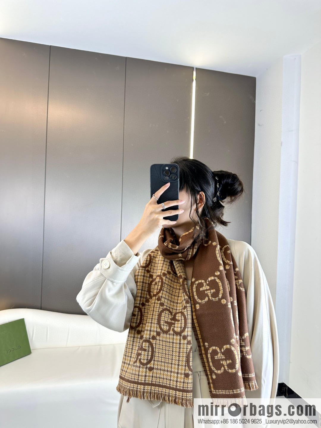 GUCCI GG pattern, fringed double-sided jacquard wool scarf