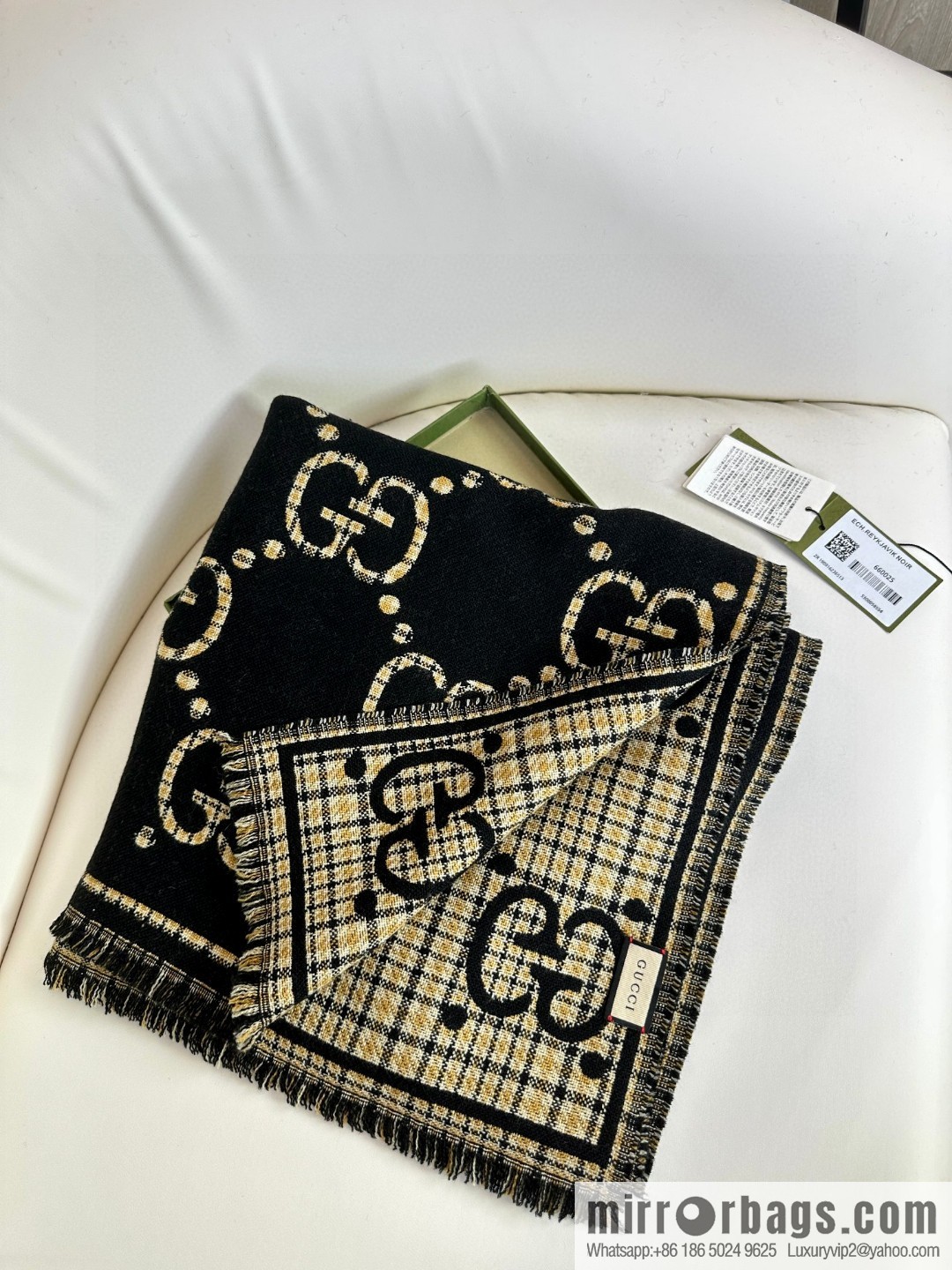 GUCCI GG pattern, fringed double-sided jacquard wool scarf