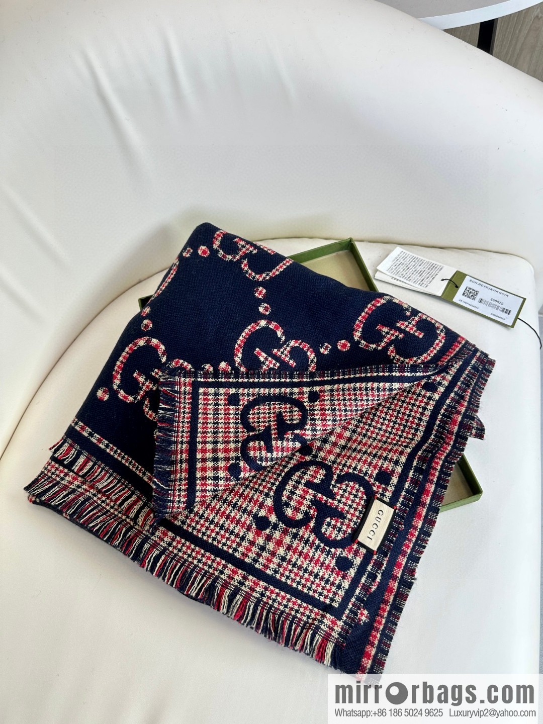 GUCCI GG pattern, fringed double-sided jacquard wool scarf