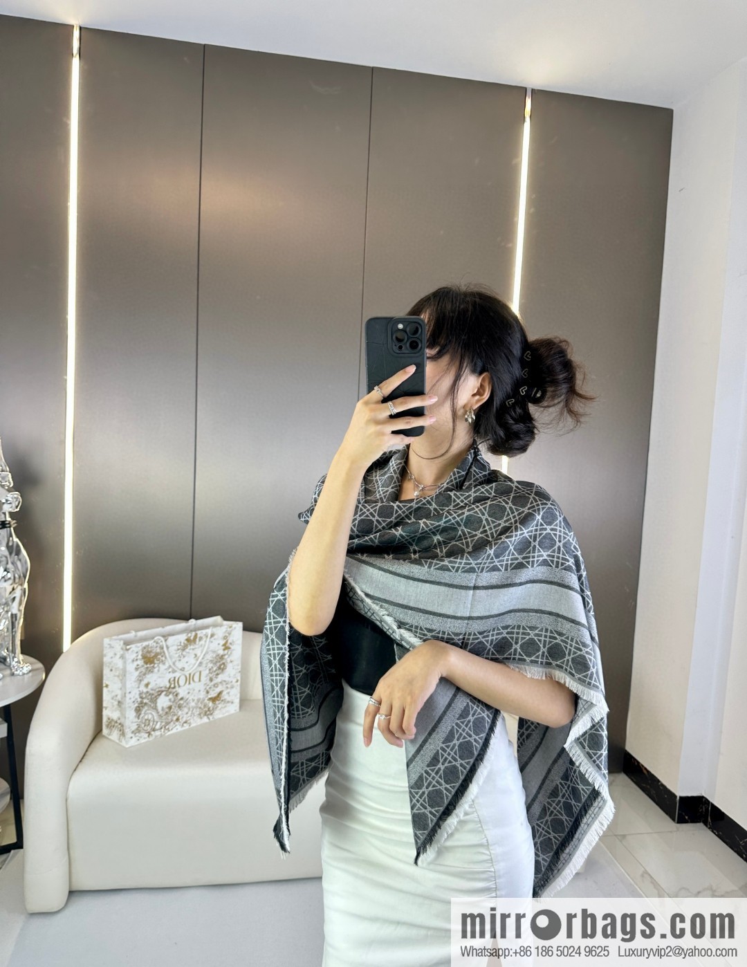 DIOR Cannage Rattan Plaid Shawl