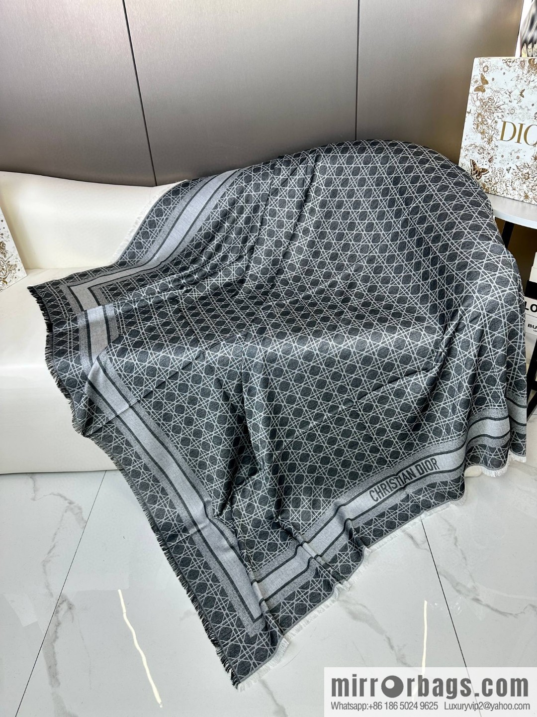 DIOR Cannage Rattan Plaid Shawl