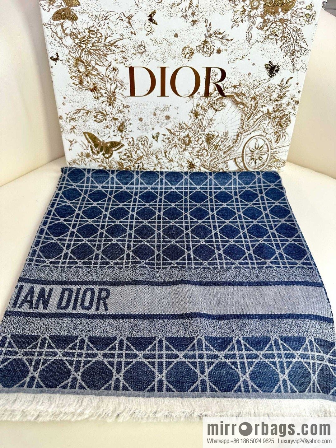 DIOR Cannage Rattan Plaid Shawl