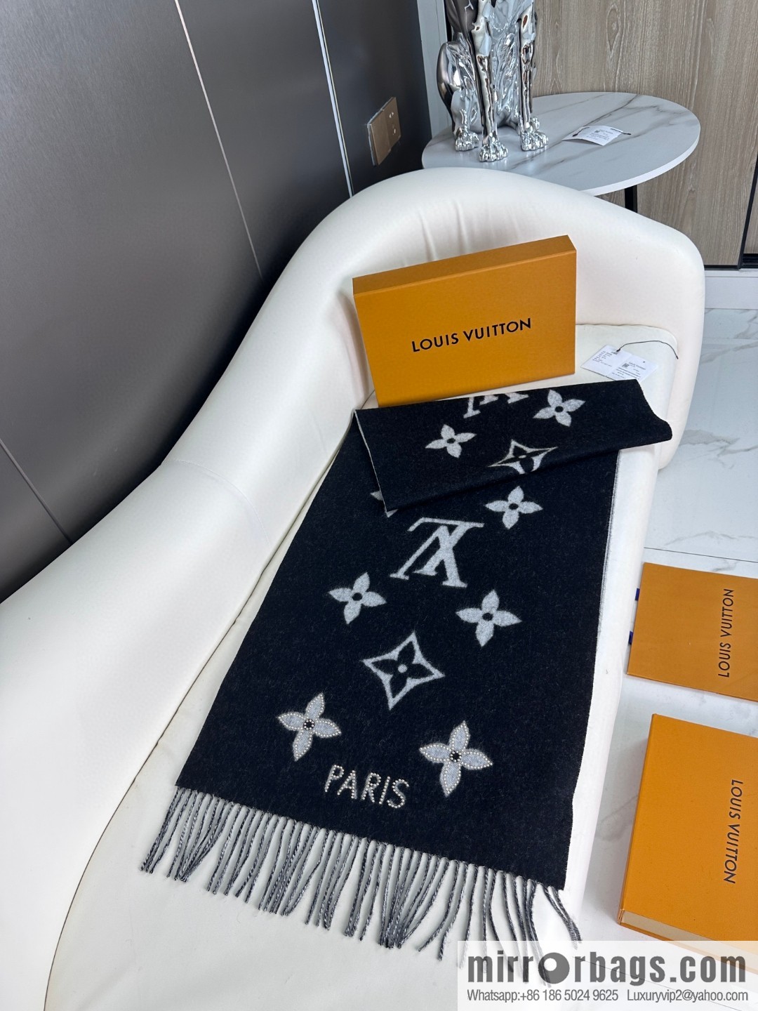 CHANEL 2023 New Reykjavik Riveted Scarf M71588 M76076