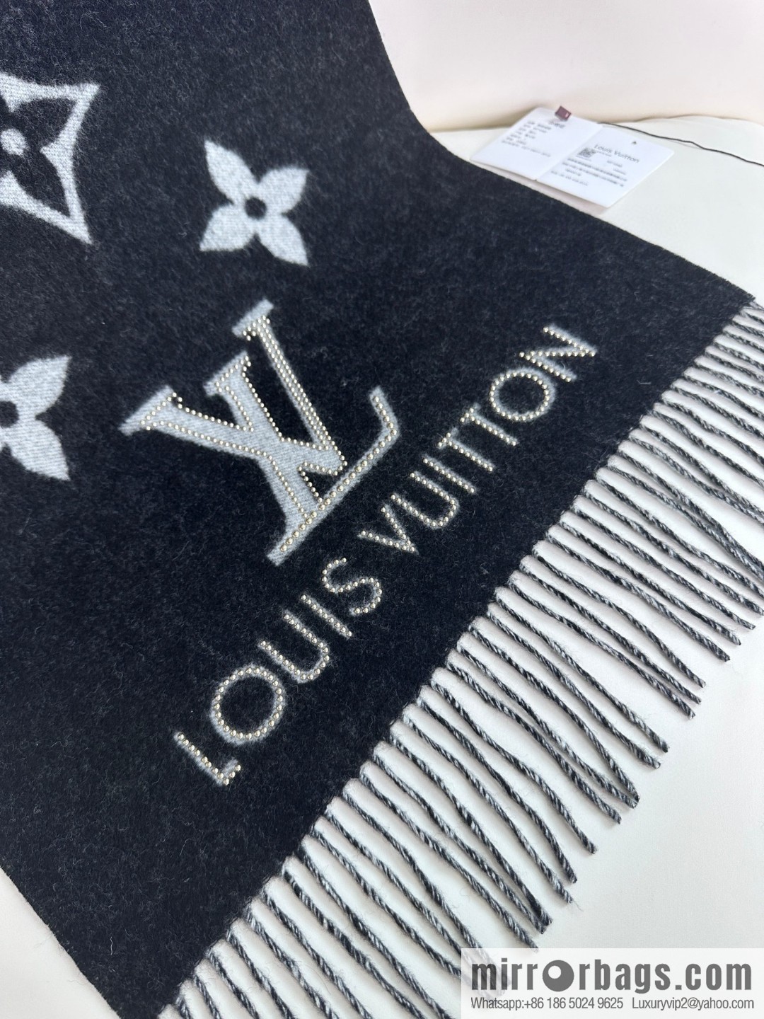 CHANEL 2023 New Reykjavik Riveted Scarf M71588 M76076