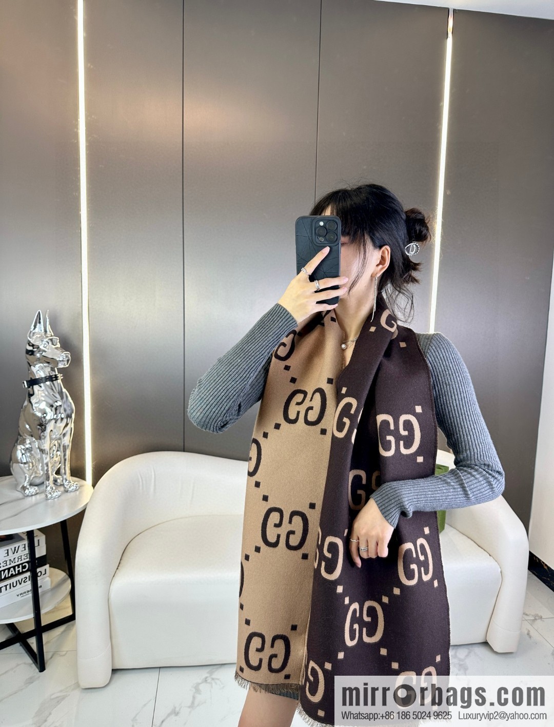 GUCCI Big Logo Wool Scarf 495592