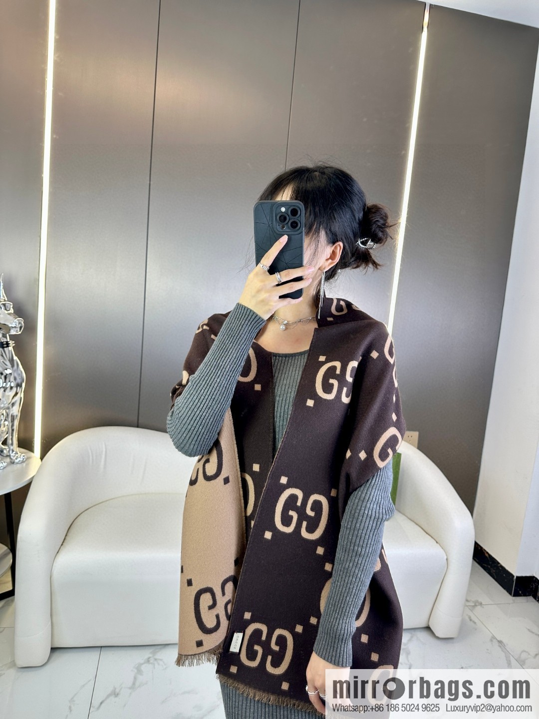 GUCCI Big Logo Wool Scarf 495592