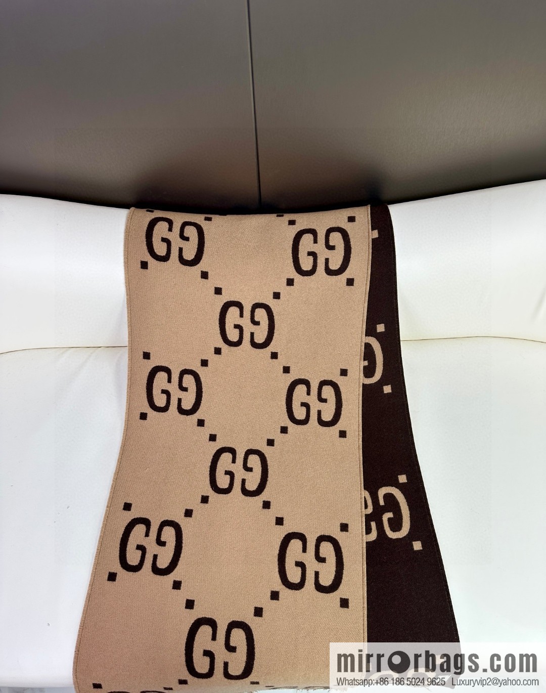 GUCCI Big Logo Wool Scarf 495592