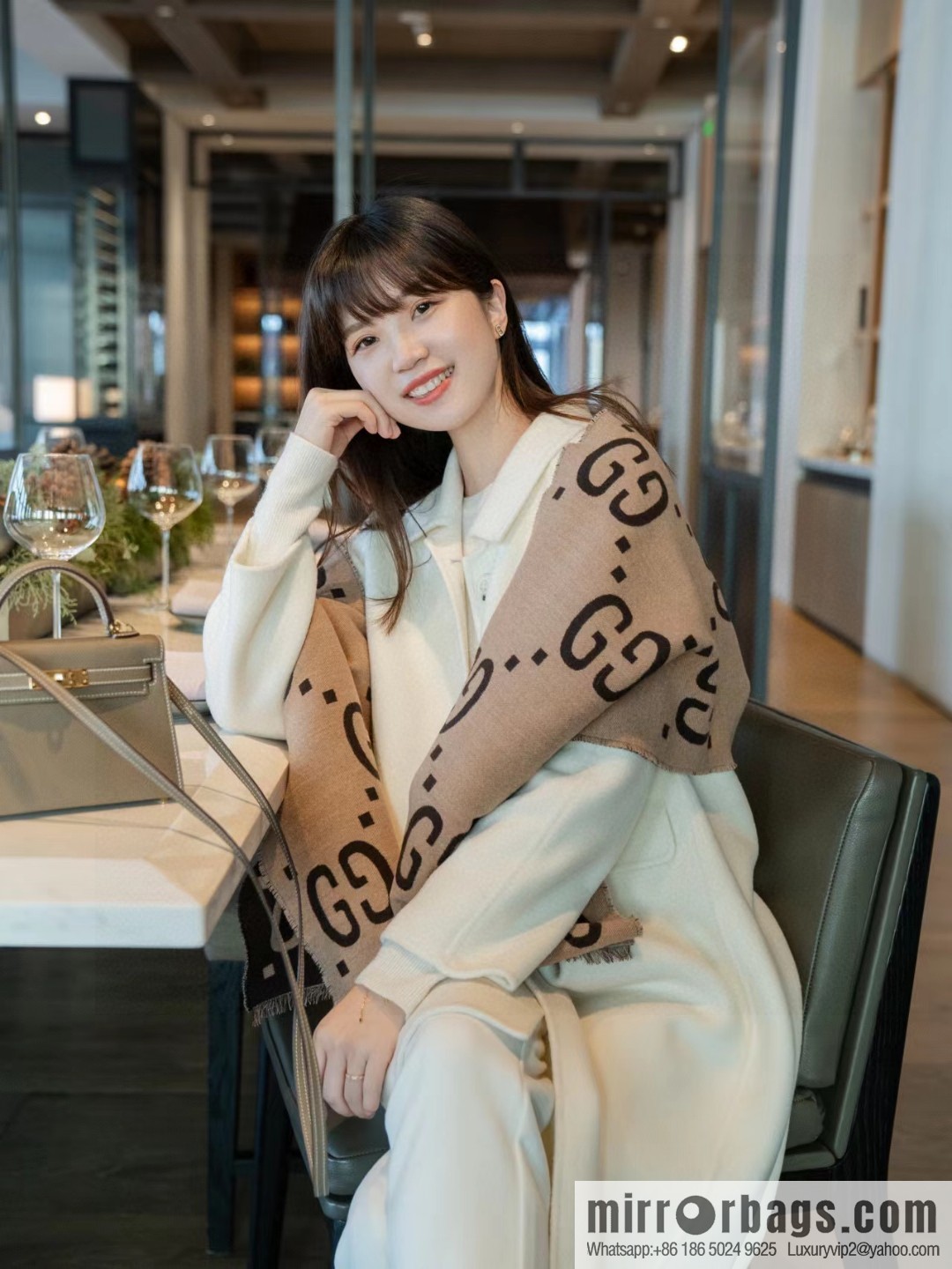 GUCCI Big Logo Wool Scarf 495592