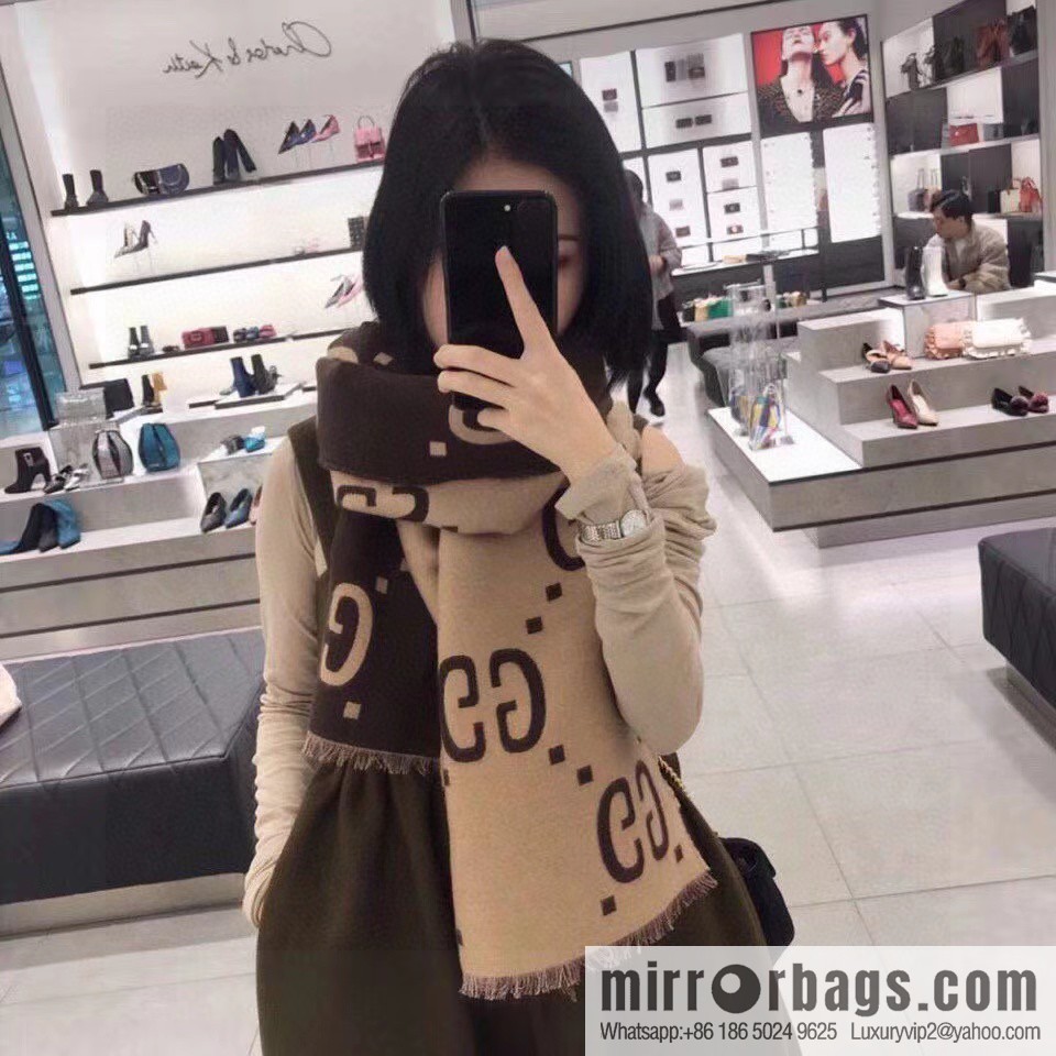 GUCCI Big Logo Wool Scarf 495592