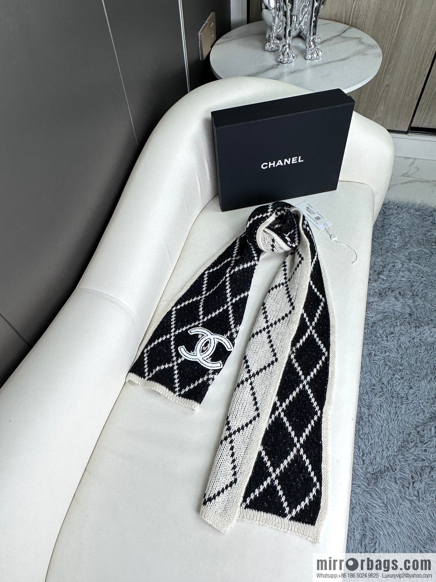 CHANEL autumn and winter super soft waxy scarf