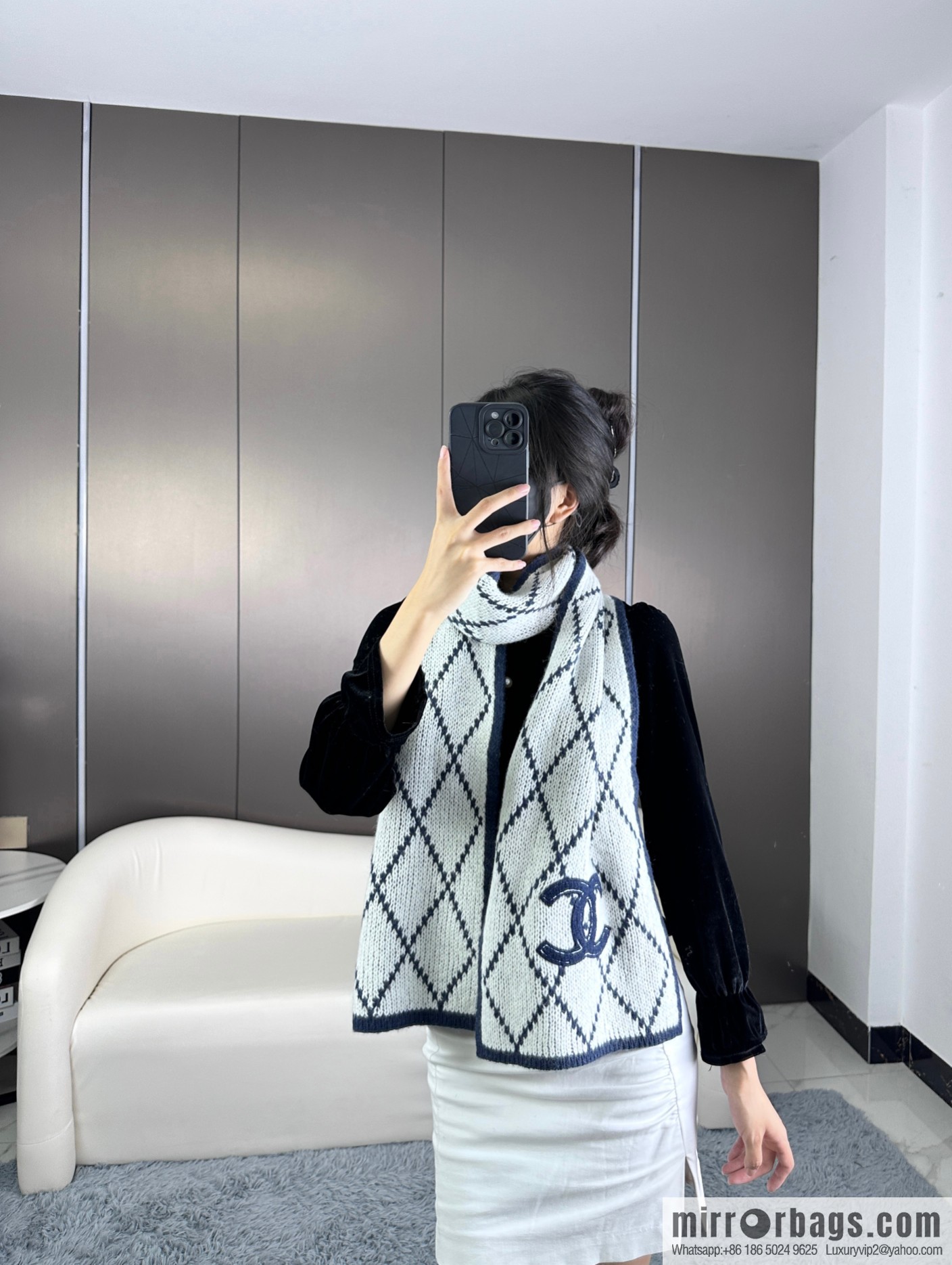 CHANEL autumn and winter super soft waxy scarf