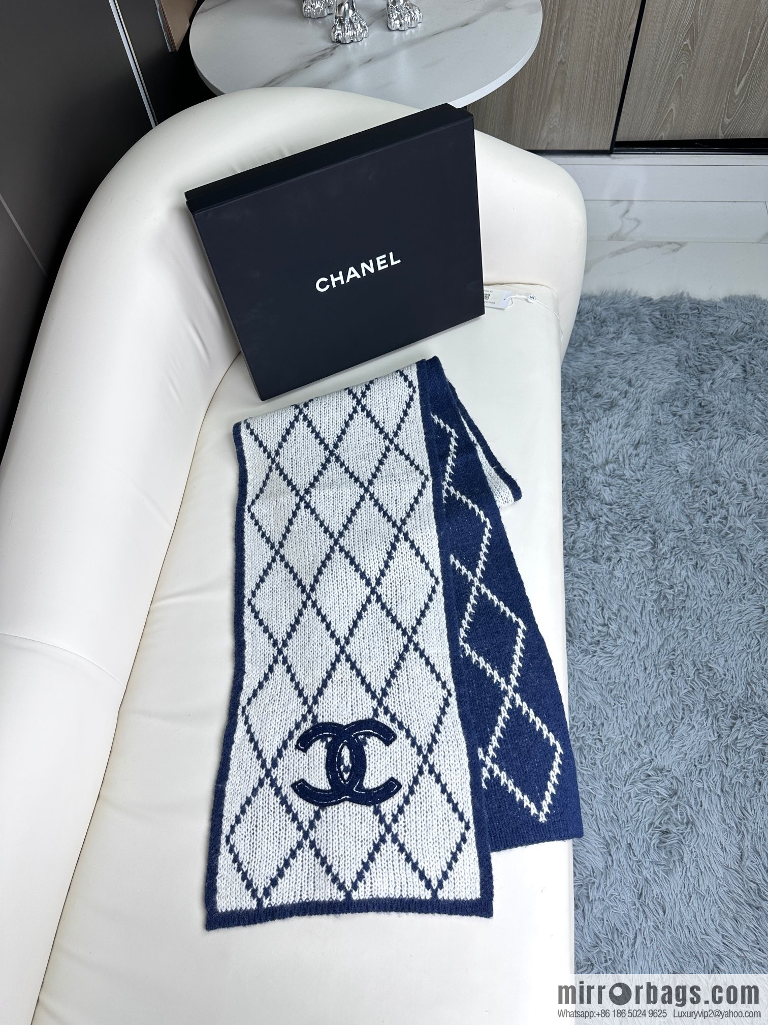 CHANEL autumn and winter super soft waxy scarf