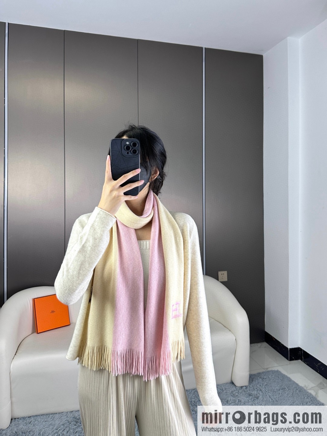 CHANEL 2023 men's and women's same high-end cashmere knitted scarf