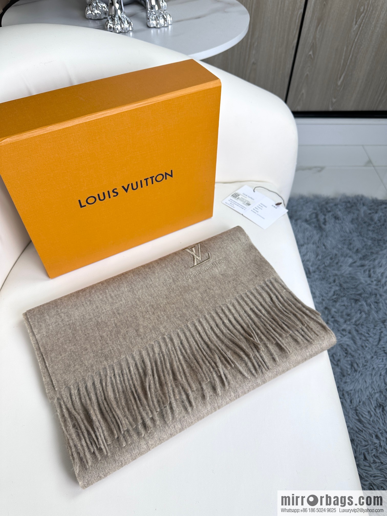LV embroidered LOGO couple scarf