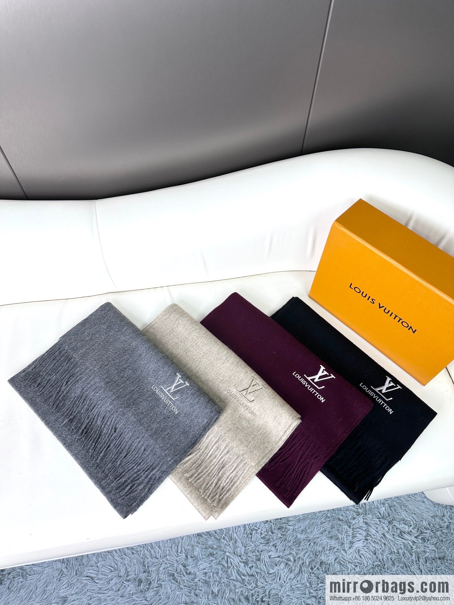 LV embroidered LOGO couple scarf