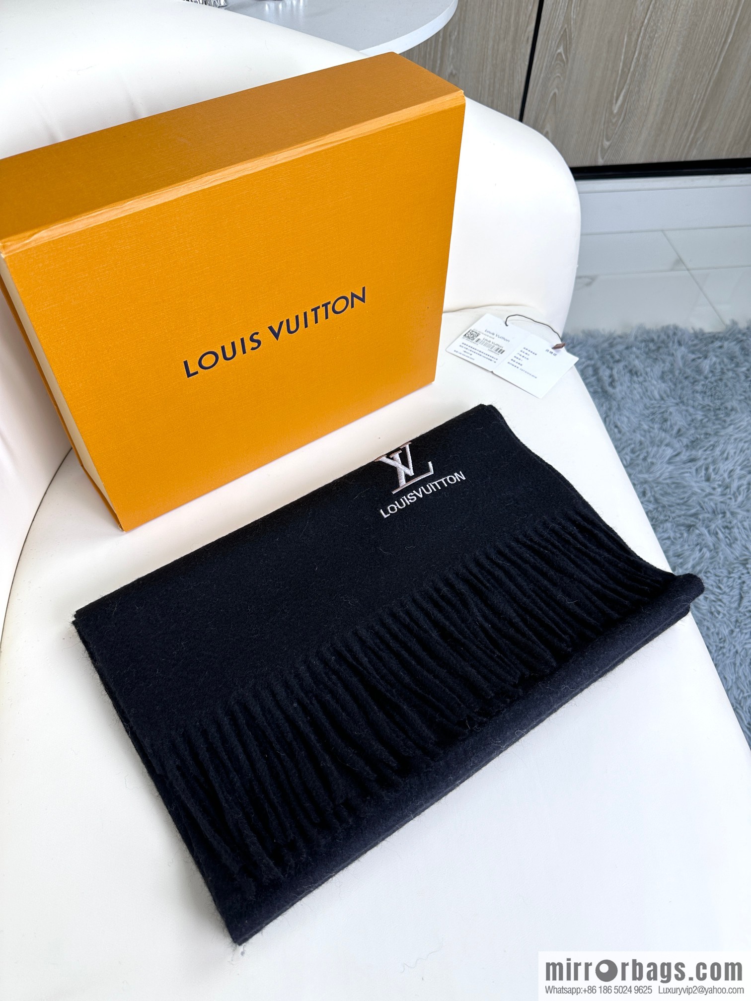 LV embroidered LOGO couple scarf