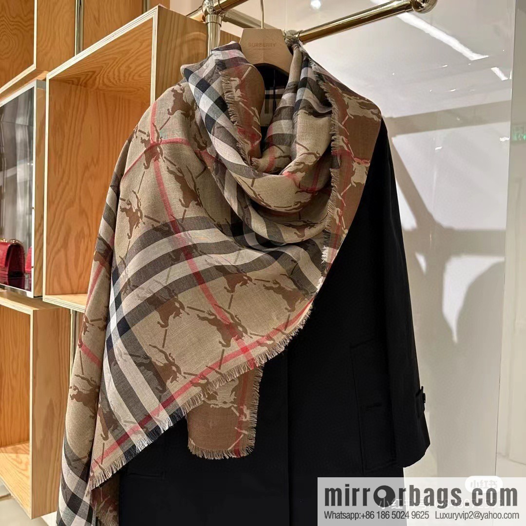 Burberry B Double-Sided Plaid Jacquard Warhorse, Thin Double-Sided Shawl