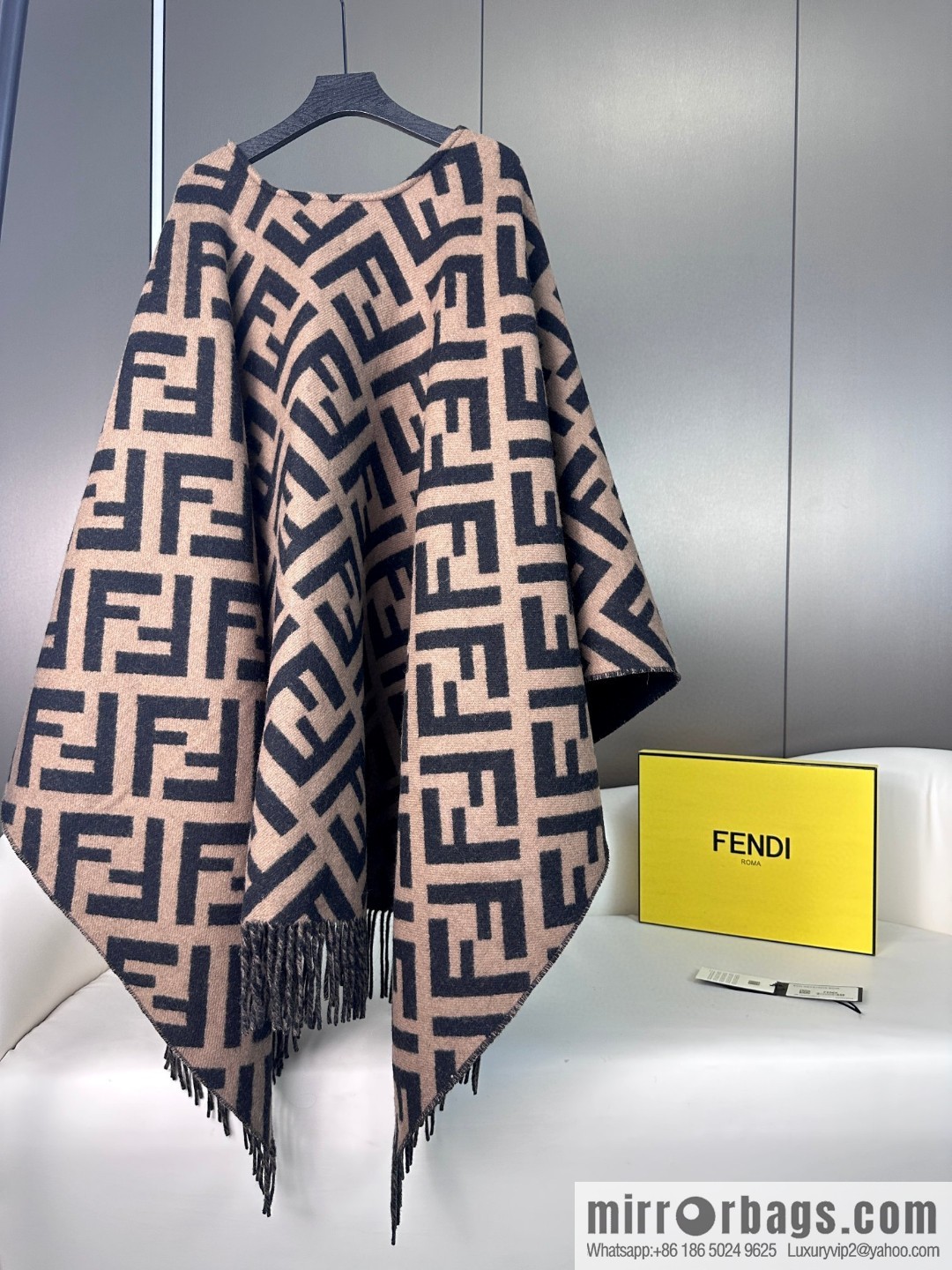 2023 new Fendi heavy double-sided cape shawl