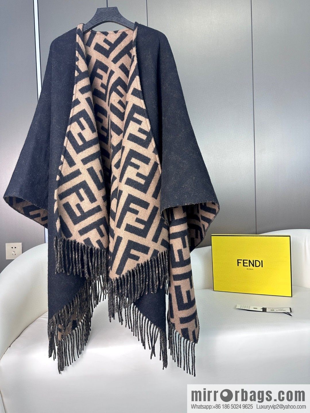 2023 new Fendi heavy double-sided cape shawl