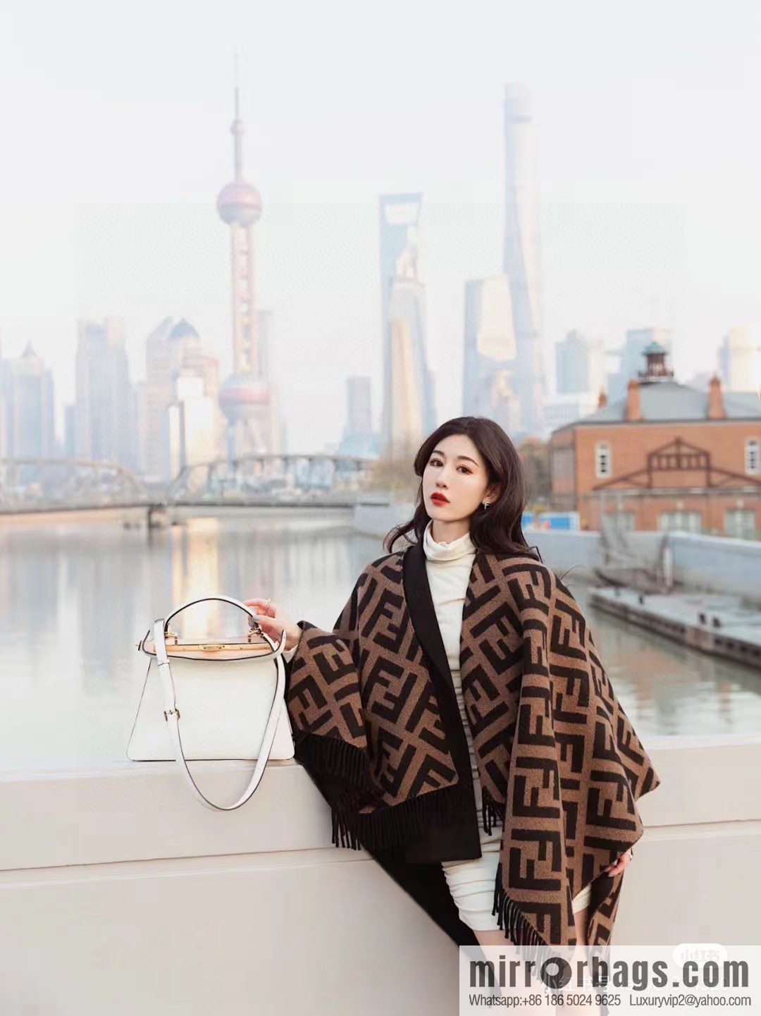 2023 new Fendi heavy double-sided cape shawl